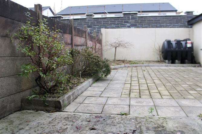14 Lake View, Glenamaddy, Co. Galway