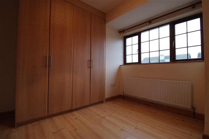 14 Lake View, Glenamaddy, Co. Galway