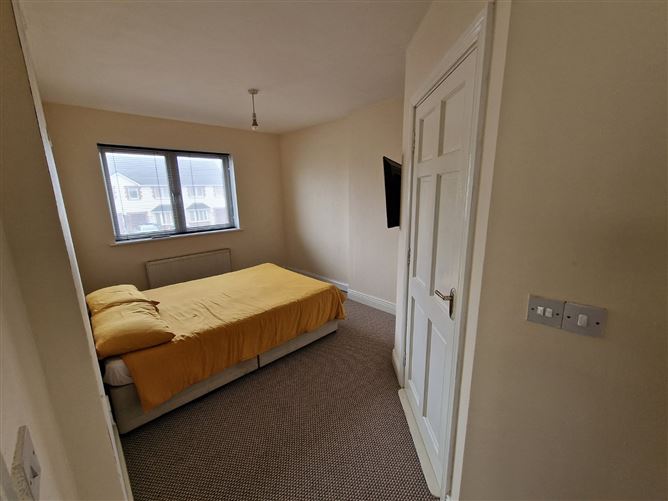 33 Ballymoneen, Tulla Road, Ennis, Co. Clare
