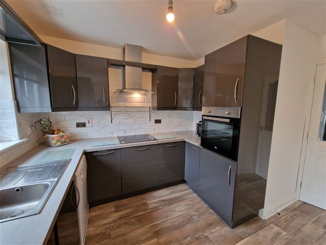 33 Ballymoneen, Tulla Road, Ennis, Co. Clare