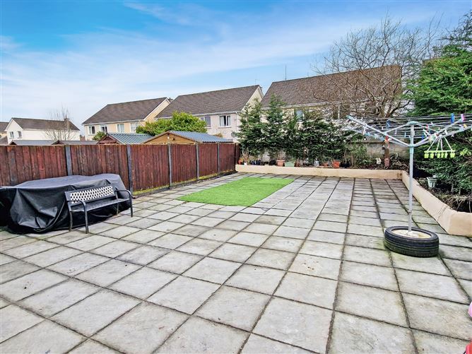 33 Ballymoneen, Tulla Road, Ennis, Co. Clare