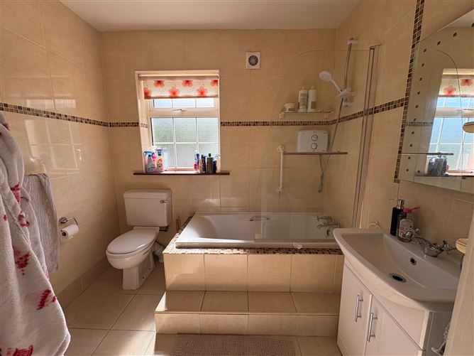 Photo 10 of 19 — Adelaide House, Aherlow, Tipperary