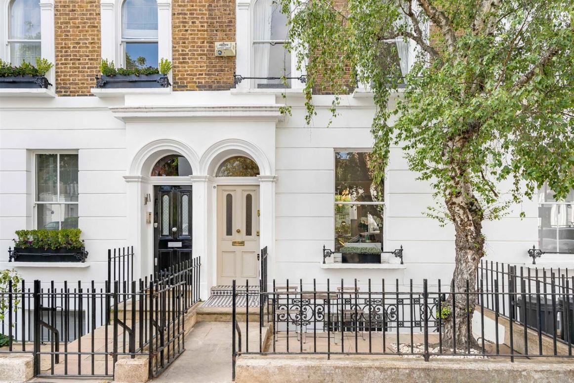 Oakley in Marble,London,Greater London,United Kingdom
