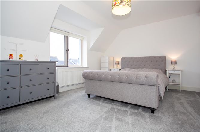 Photo 12 of 37 — 1 Shackelton Drive, Lucan, Co. Dublin , Dublin County, Dublin