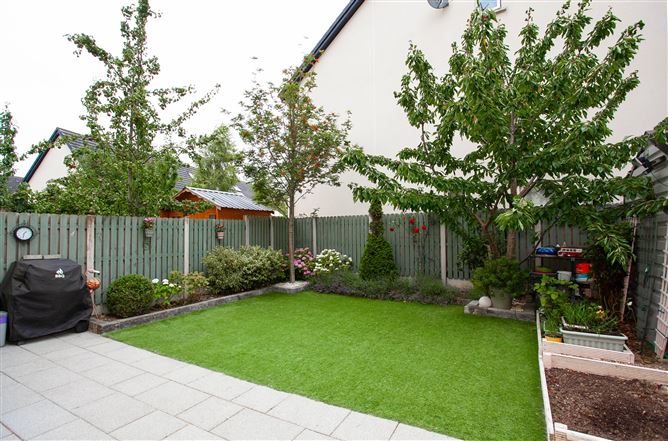 Photo 33 of 37 — 1 Shackelton Drive, Lucan, Co. Dublin , Dublin County, Dublin