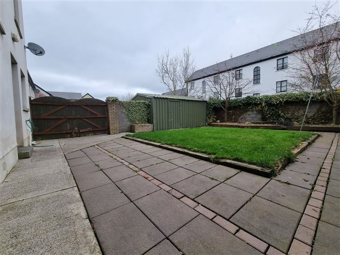 10 The Crescent, Cnoc na Greine, Kilcullen, Kildare