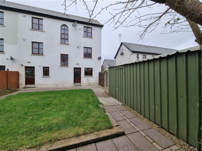 10 The Crescent, Cnoc na Greine, Kilcullen, Kildare