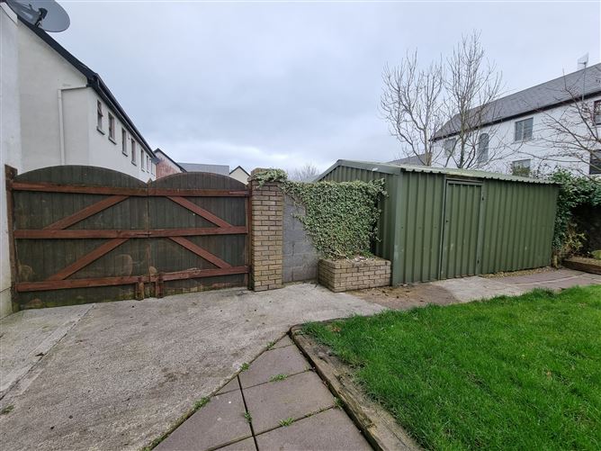 10 The Crescent, Cnoc na Greine, Kilcullen, Kildare