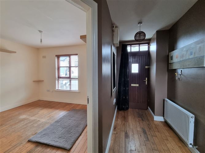 10 The Crescent, Cnoc na Greine, Kilcullen, Kildare
