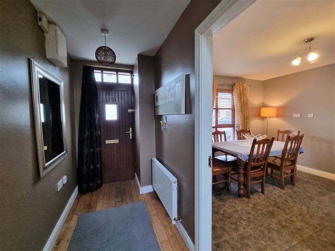 10 The Crescent, Cnoc na Greine, Kilcullen, Kildare