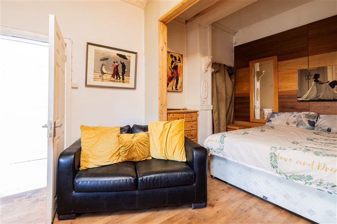 Carlref, 33A Main Street, Chapelizod, Dublin 20, Co. Dublin