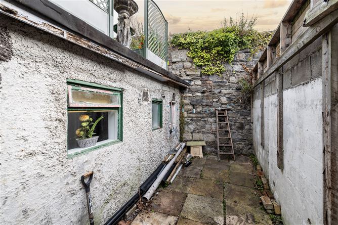 Carlref, 33A Main Street, Chapelizod, Dublin 20, Co. Dublin