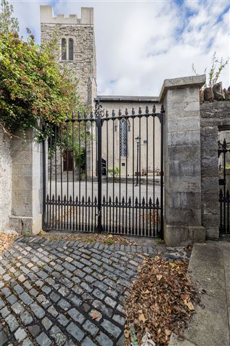 Carlref, 33A Main Street, Chapelizod, Dublin 20, Co. Dublin