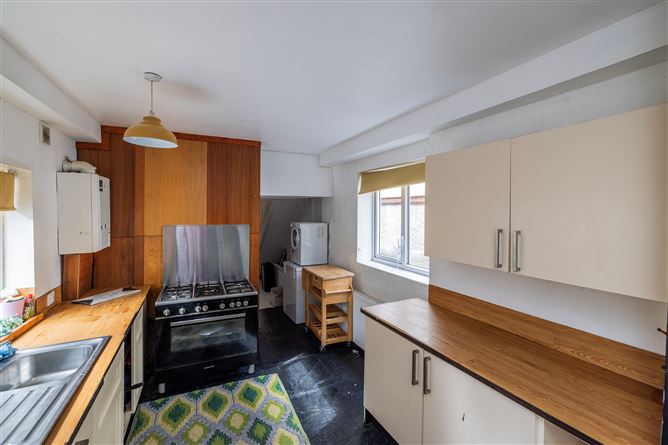 Carlref, 33A Main Street, Chapelizod, Dublin 20, Co. Dublin
