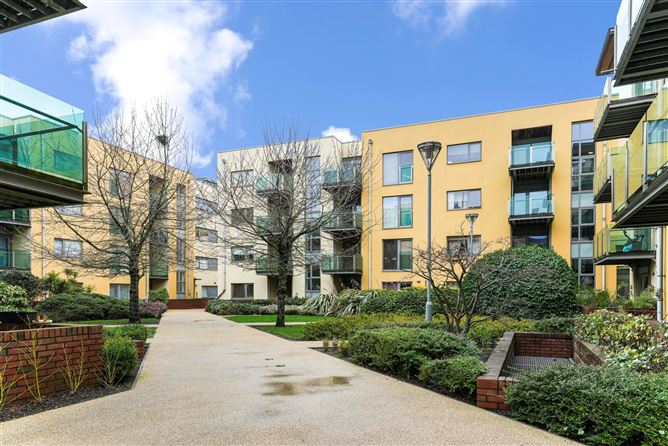 71 Glenesky Square, Phoenix Park Racecourse, Castleknock, Dublin 15