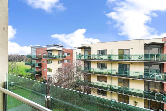 71 Glenesky Square, Phoenix Park Racecourse, Castleknock, Dublin 15