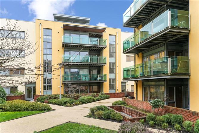 71 Glenesky Square, Phoenix Park Racecourse, Castleknock, Dublin 15