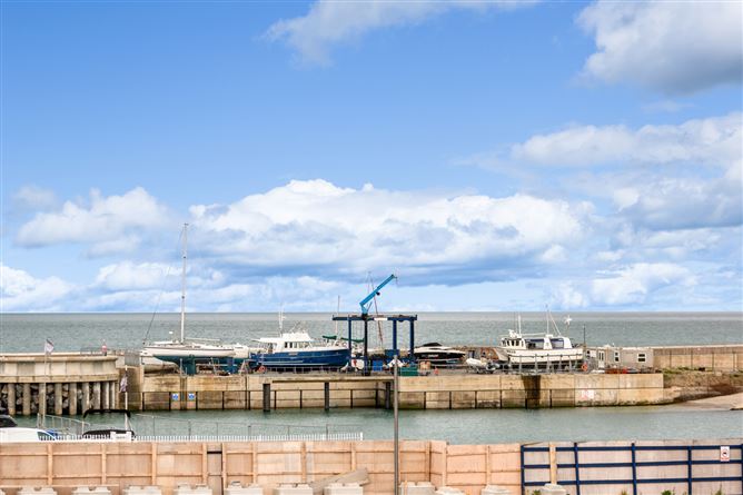Photo 14 of 28 — 3 The Strand, Marina Village, Greystones, Co. Wicklow
