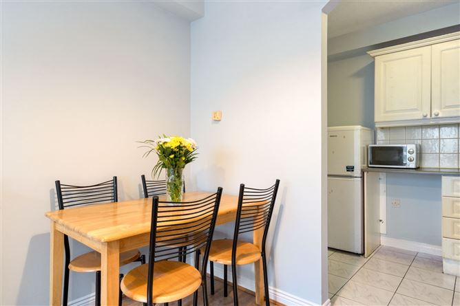 125 Kingscourt, Parnell Street, Dublin 1