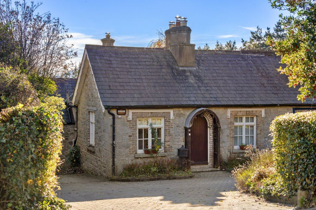 1 Coogans Cottage, Kilmolin, Enniskerry, Co. Wicklow