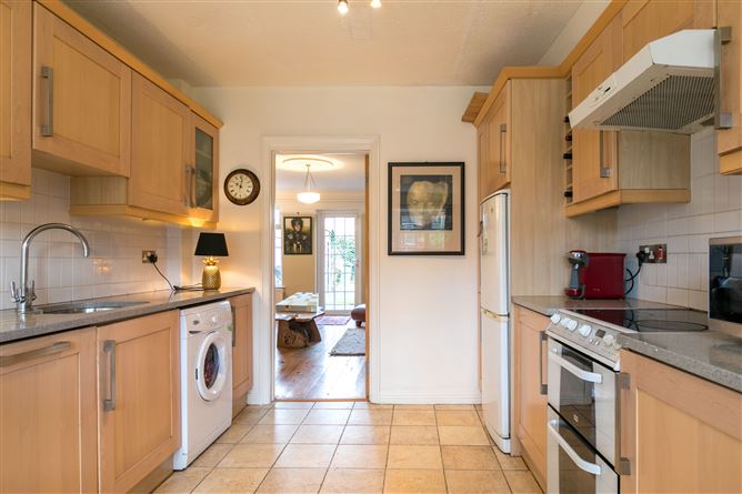 60 Brookfield, Kimmage, Dublin 12