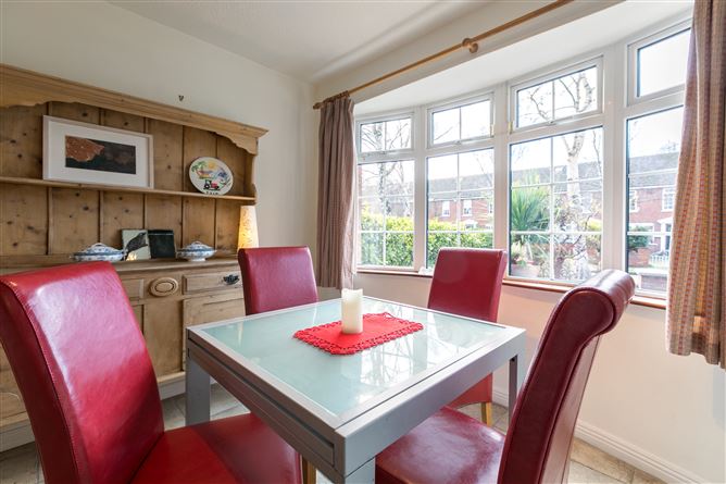 60 Brookfield, Kimmage, Dublin 12