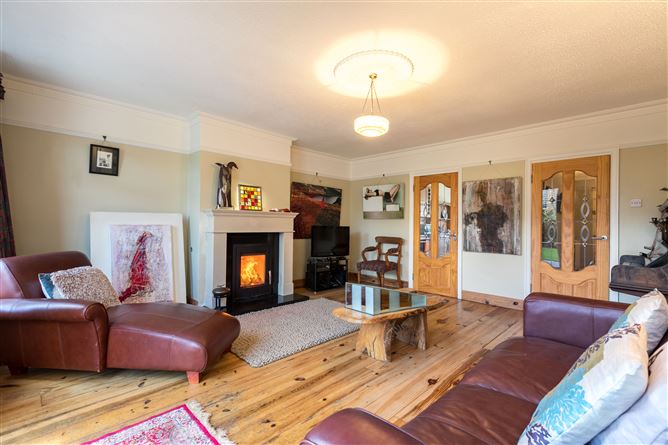 60 Brookfield, Kimmage, Dublin 12