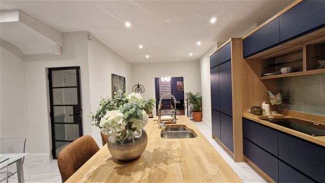 27 Ebenezer Terrace, South Circular Road, Dublin 8