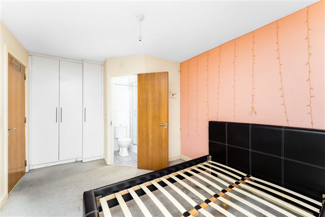 53 Melville Drive, Meakstown, Dublin 11