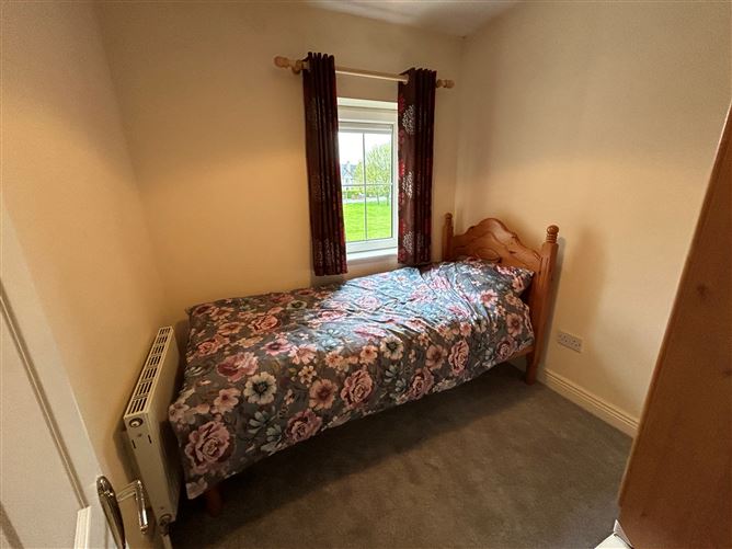 20 The Cedars, Classes Lakes, Ovens, Cork
