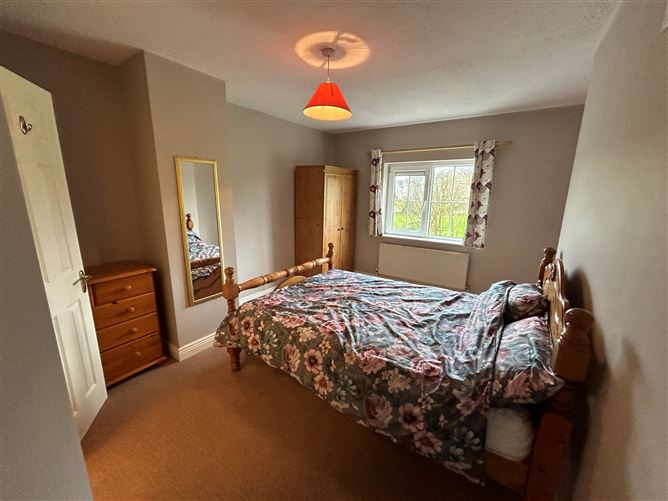 20 The Cedars, Classes Lakes, Ovens, Cork