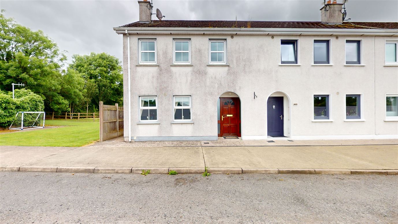 25 Dromore, Cootehill, Cavan