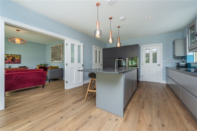 https://photos-a.propertyimages.ie/media/5/3/0/4941035/63ae851b-7151-4759-b5b1-fa40ef78fc2a_l.jpg