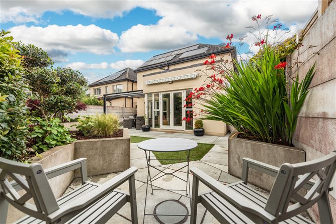 https://photos-a.propertyimages.ie/media/5/3/0/4941035/63ae851b-7151-4759-b5b1-fa40ef78fc2a_l.jpg