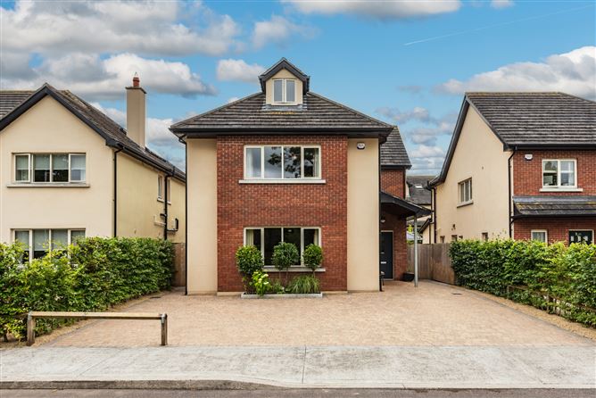 https://photos-a.propertyimages.ie/media/5/3/0/4941035/63ae851b-7151-4759-b5b1-fa40ef78fc2a_l.jpg