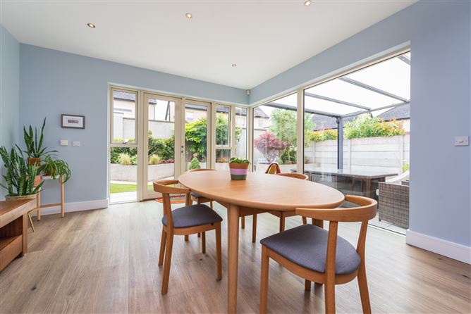 https://photos-a.propertyimages.ie/media/5/3/0/4941035/63ae851b-7151-4759-b5b1-fa40ef78fc2a_l.jpg