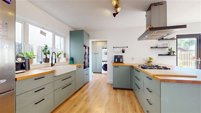 5 Village Gate, Ballycanew, Gorey, Wexford
