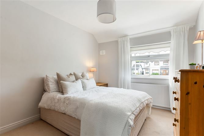 Photo 9 of 15 — 107 Mountain View Drive, Rathfarnham, Dublin 14