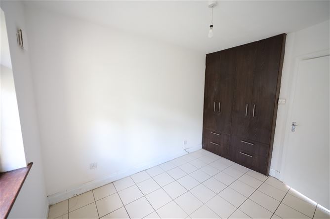 Photo 7 of 11 — 20 Castlecourt, Church Road, Carrigaline, Cork