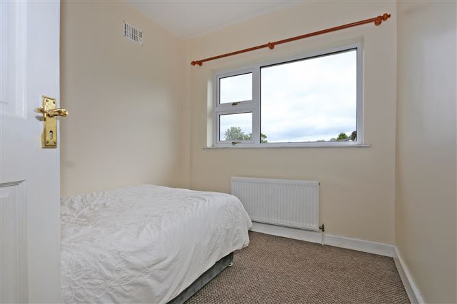 Photo 30 of 39 — 23 Dooneen Road, Woodview Park, Limerick
