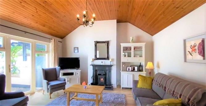 37 Oak Apple Green, Rathgar, Dublin 6
