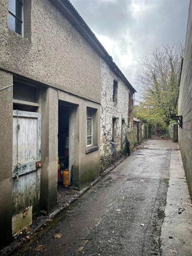 81 O'Connell Street, Dungarvan, Waterford