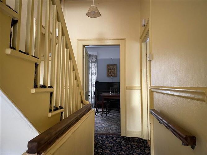 81 O'Connell Street, Dungarvan, Waterford