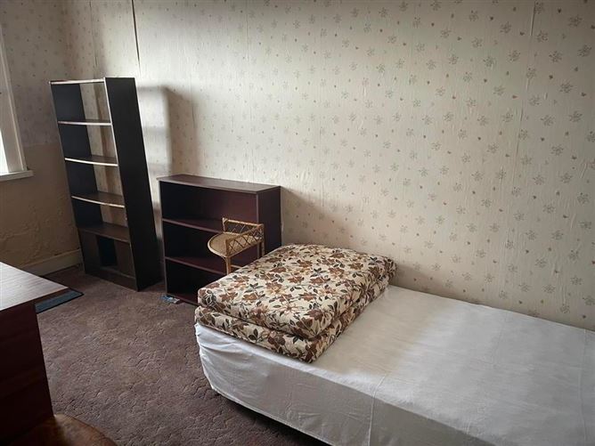 81 O'Connell Street, Dungarvan, Waterford