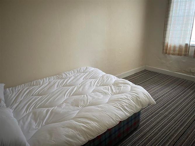 81 O'Connell Street, Dungarvan, Waterford