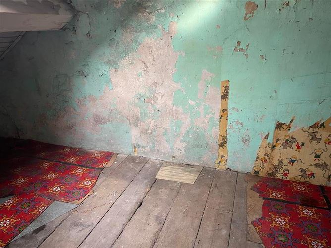 81 O'Connell Street, Dungarvan, Waterford