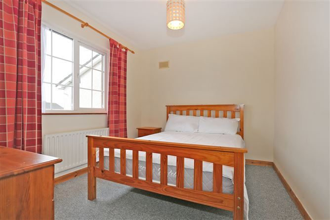 16 Carraig Donn, Ballycasey, Shannon, Co. Clare