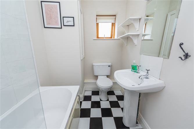 24 The Beeches, Sallins Road, Naas, Co. Kildare