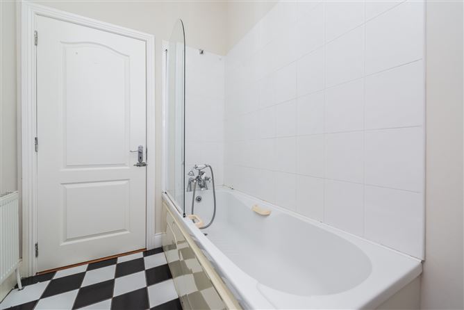 24 The Beeches, Sallins Road, Naas, Co. Kildare
