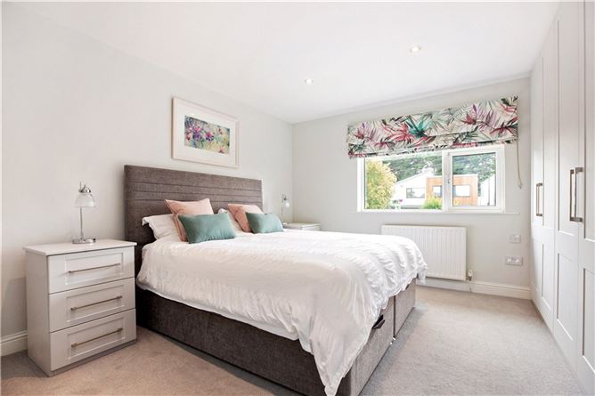 54 Hainault Road, Foxrock, Dublin 18